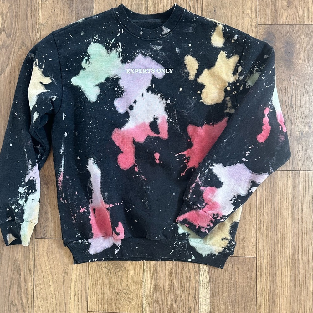 Limited edition. Experts Only Sweatshirt